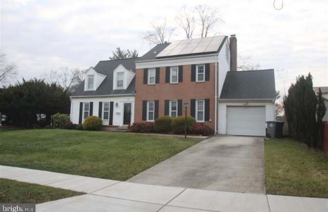 1724 YALE Place photos photos