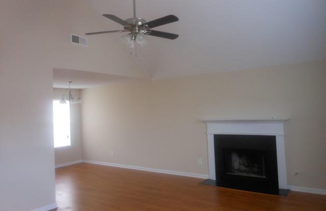 3126 Stonebridge Creek Drive Gallery 3