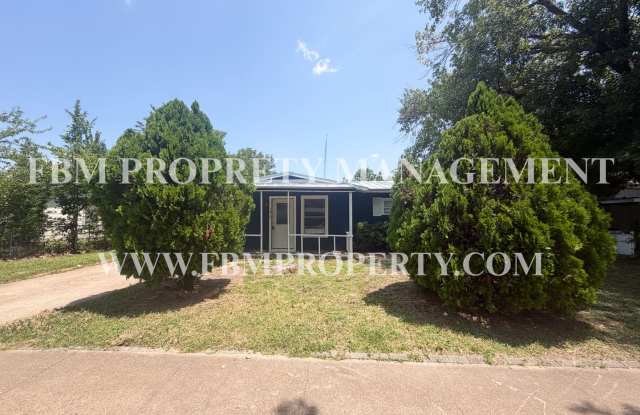 3015 Winfield Dr - Cozy 2 Bedroom, 1 Bathroom Home in Corsicana, TX! photos photos