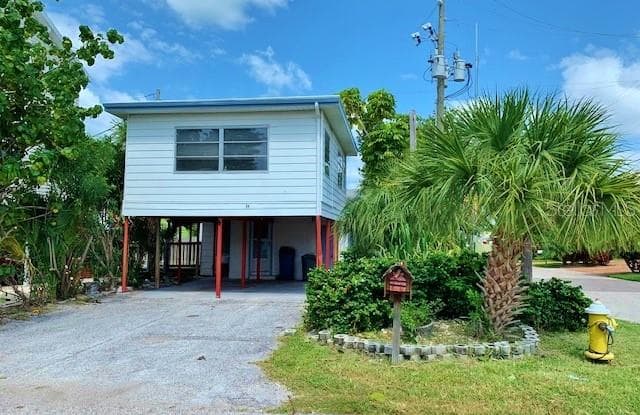 54 80TH TERRACE - 54 80th Terrace, Treasure Island, FL 33706
