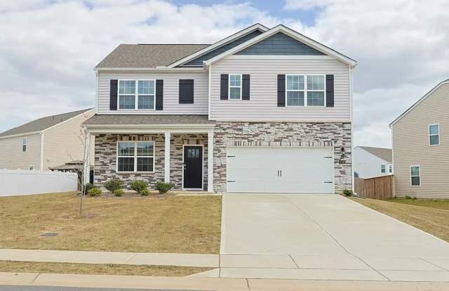 Beautiful 5 Bedroom, 3 Bath Home- New to Rental Market- Short Commute to Ft. Bragg photos photos