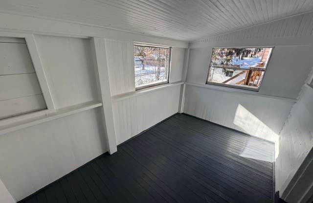 528 Forest Avenue - 532 Gallery 4