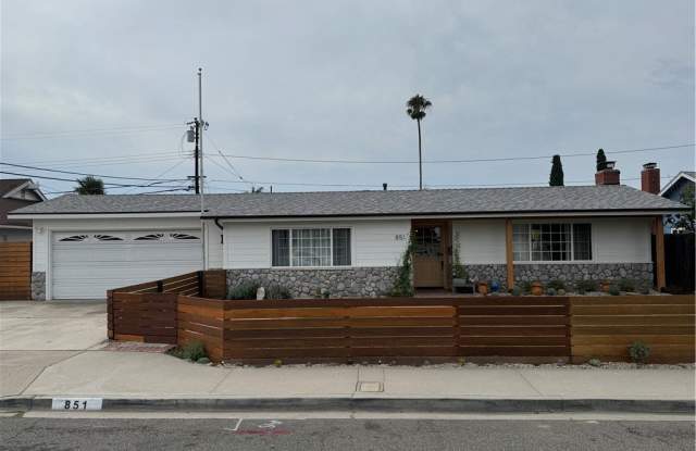 851 Saint Clair Street photos photos
