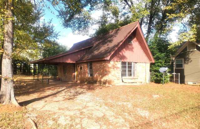 1011 W 2nd photos photos