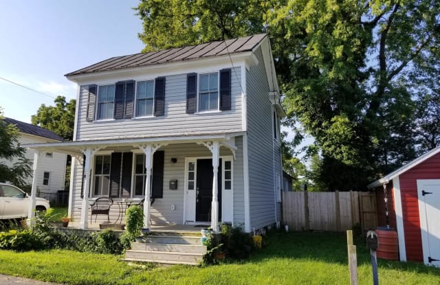 209 ROYAL ST SE - 209 Royal St SE, Leesburg, VA 20175