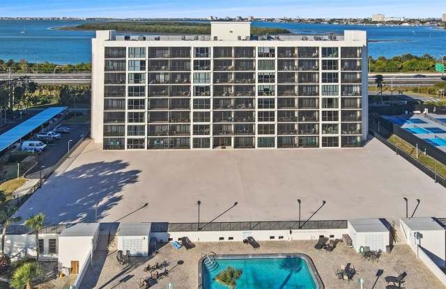 7100 SUNSHINE SKYWAY Lane S - 7100 Sunshine Skyway Lane South, St. Petersburg, FL 33711