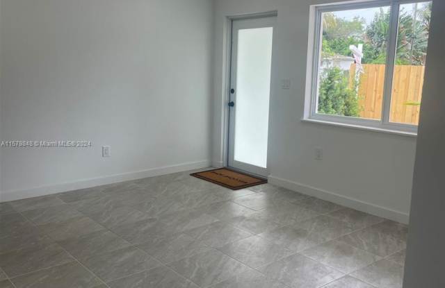 7800 Northeast 10th Court Gallery 3