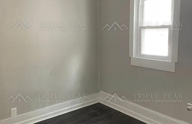 297 N Laurel Street - Unit 1 Gallery 3