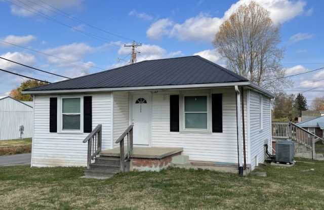 4 Bedroom Two-Story Home with Large Yard, Lawn Care Included photos photos