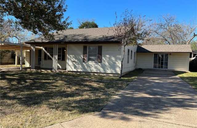 212 Inlow - 212 Inlow Boulevard, Bryan, TX 77801 212 Inlow - 212 Inlow Boulevard, Bryan, TX 77801