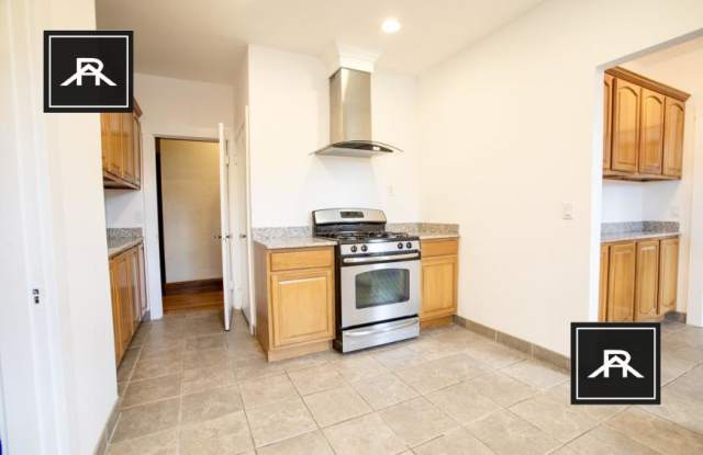40A Kirkwood Gallery 1