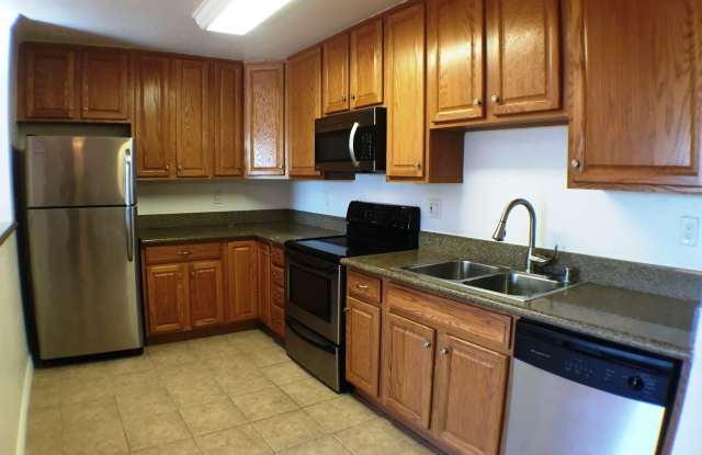 1661 Bayview Heights Drive #18 Gallery 3
