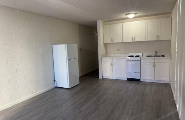 Likini West Studio Unit. Salt Lake Neighborhood. Available Nov 1st. photos photos