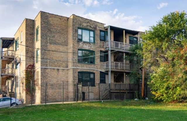 6133 South Indiana Ave., photos photos