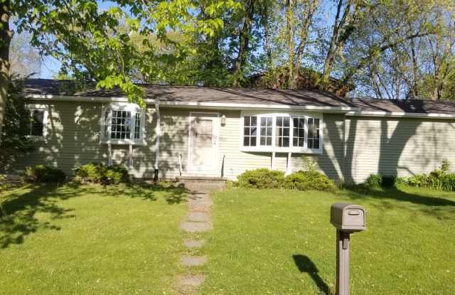 Now Leasing for May 2026! - 1405 Delta Drive, Cedar Falls, IA 50613 Now Leasing for May 2026! - 1405 Delta Drive, Cedar Falls, IA 50613