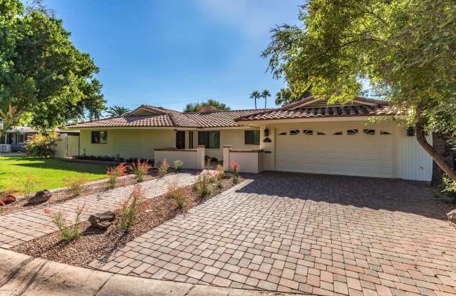 27 SPUR Circle - 27 North Spur Circle, Scottsdale, AZ 85251