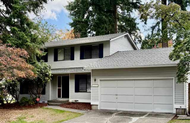 4 Bed / 2.5 Bath Finn Hill home in Kirkland $3,695/month Gallery 1