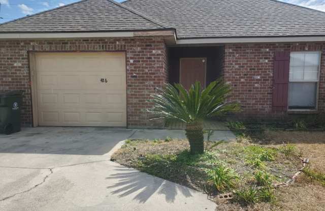 Gorgeous 3 bedroom 2 bathroom brick home photos photos