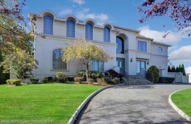 880 Red Oaks Drive Gallery 4