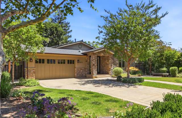 Beautiful 4-Bedroom 3.5-Bathroom Los Gatos Home Gallery 1