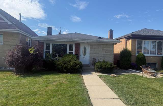 7746 Merrimac Avenue Gallery 1