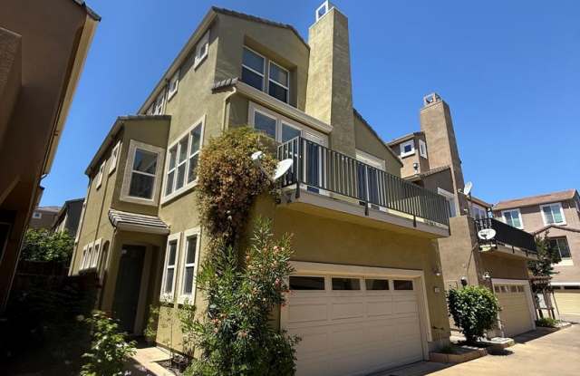 Spacious 4BD/4BA Single Family Home in Prime Santa Clara Location Near Apple Campus & Santa Clara University photos photos