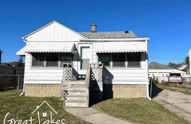 Charming 2 Bedroom 1 Bathroom now available for rent - 7565 Jackson Avenue, Warren, MI 48091