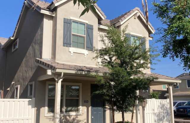 2274 S OSBORN Lane - 2274 South Osborn Lane, Gilbert, AZ 85295