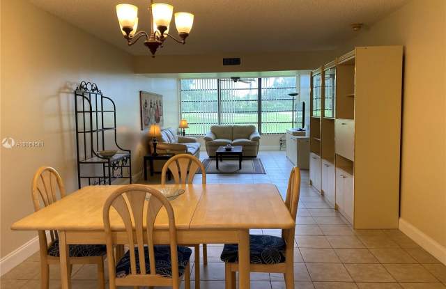 1504 Whitehall Dr Gallery 2