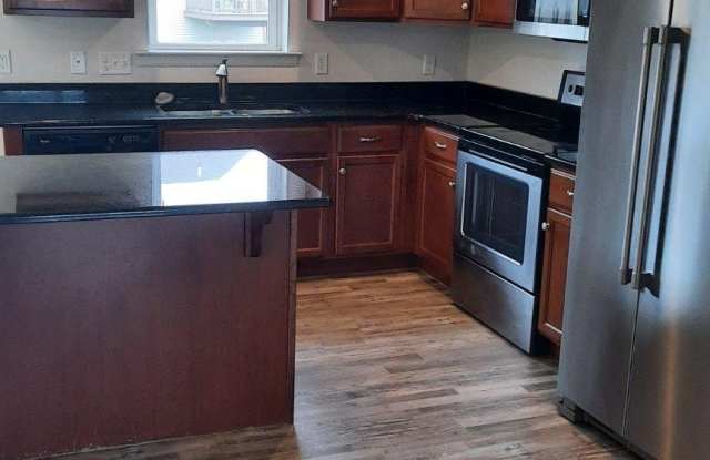 827 SCHOONER Lane Gallery 4