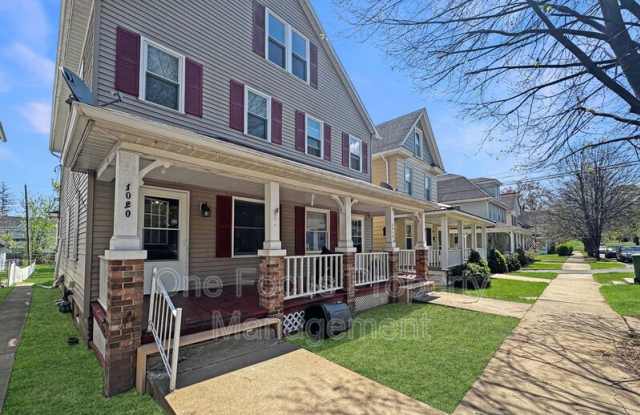 1020 Baldwin St photos photos