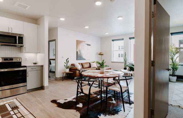 Vina Apartments - Affordable Housing Gallery 3