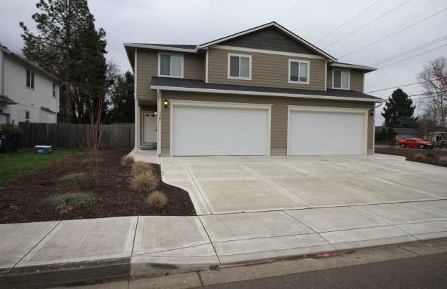 NICE 3 Bedroom 2  1/2 Bath 2-Story Duplex w/Double Car Garage  Washer Dryer Hook Ups photos photos