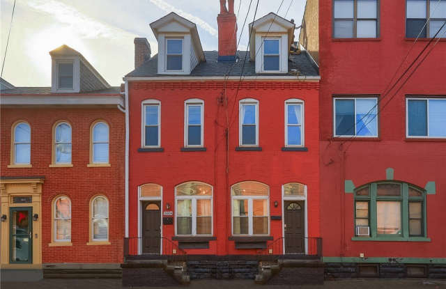 2810 Sarah St photos photos