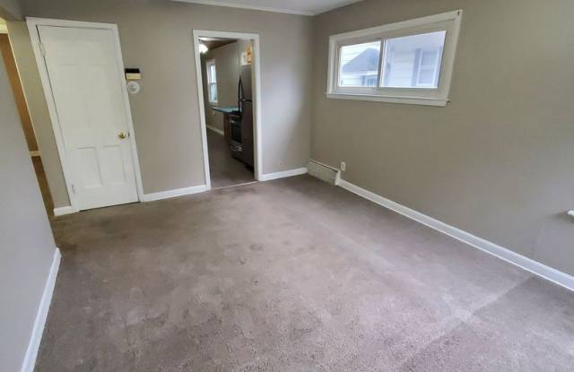 3 Bedroom Single Family - 4205 West Sieben Place, Milwaukee, WI 53216