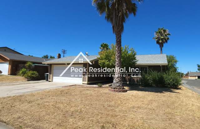 Cute Florin Area 3bd/2ba House with 2 Car Garage and RV access! photos photos