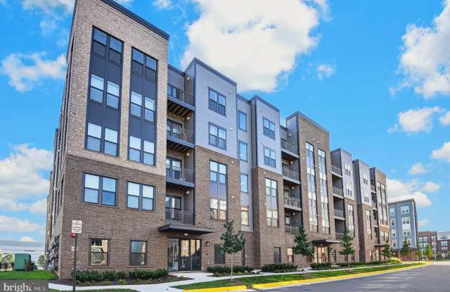 21950 GARGANEY Terrace Gallery 1