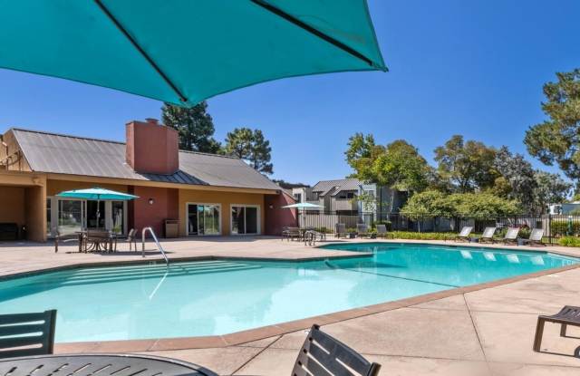 Laurel Crossing Apartment Homes photos photos