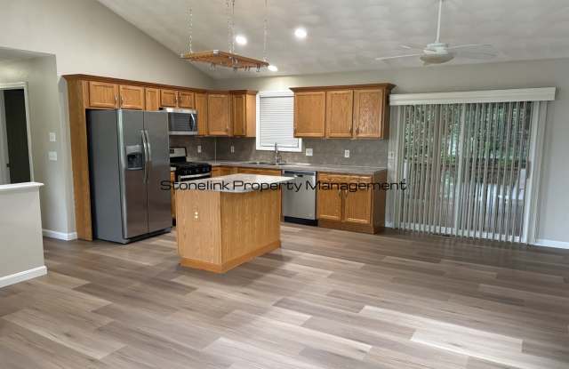Newly Renovated Single Family House For Rent in Providence! photos photos