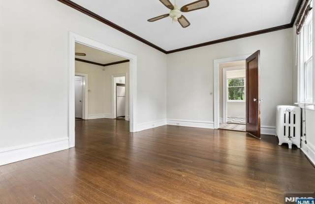 195 Riveredge Road Gallery 3