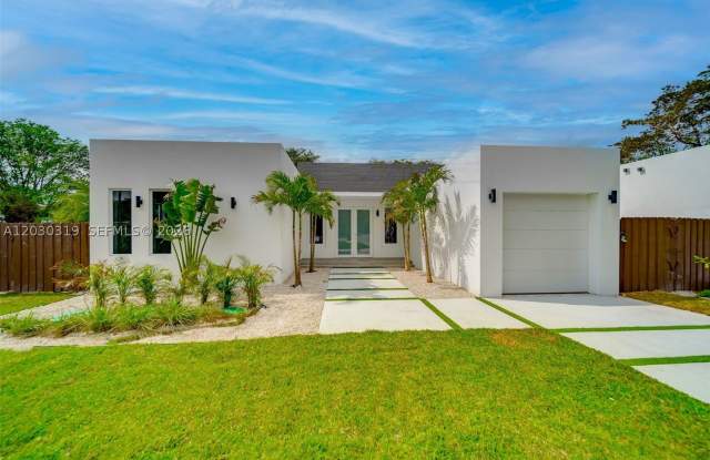 8990 N Miami Ave photos photos
