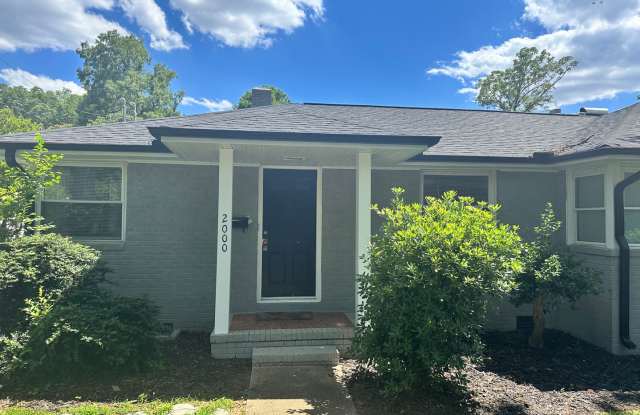 Myers Park Two Bedroom Duplex off S.Kings and Hopedale! photos photos