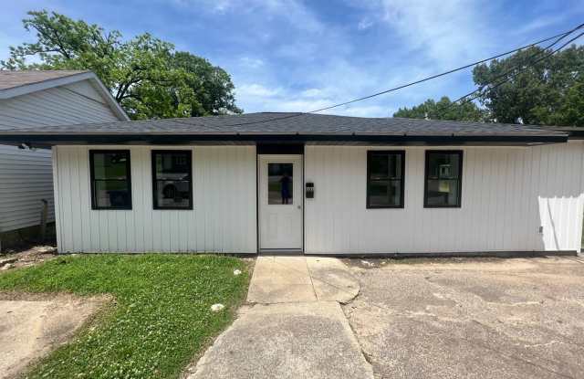 Cozy Home in the Heart of Martin photos photos