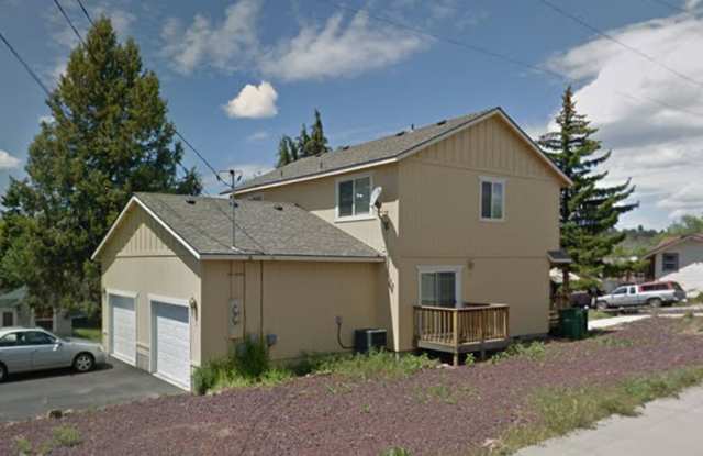 2 Bedroom, 1.5 Bathroom - Upstairs/Downstairs Duplex photos photos