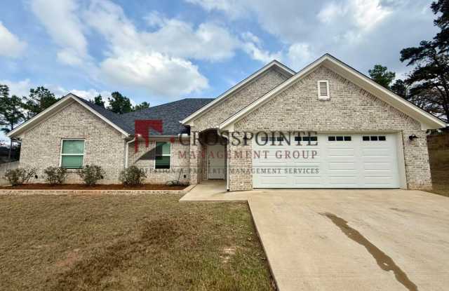 Charming 1-Story 4 Bedroom Home with Modern Comforts! Gallery 1