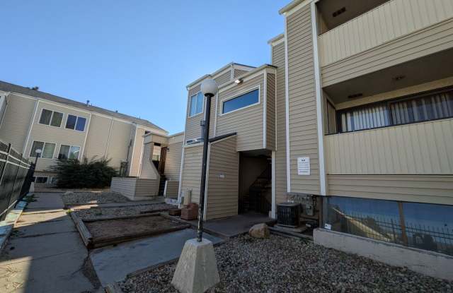 Updated 1 bedroom 1 bathroom in High Hollows! photos photos