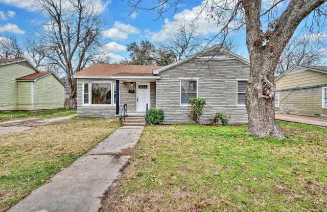 3225 Edmond Avenue photos photos