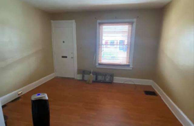 152 N Robinson St. 2 bedroom, 1 bathroom, House for $1,400 Gallery 4