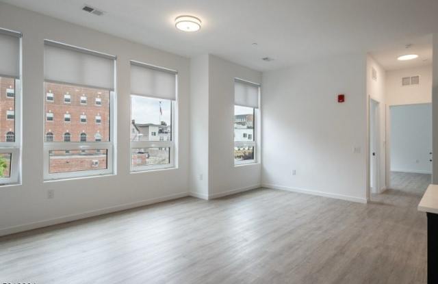 22 Schuyler Pl photos photos