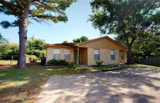 317 Columbia Court photos photos